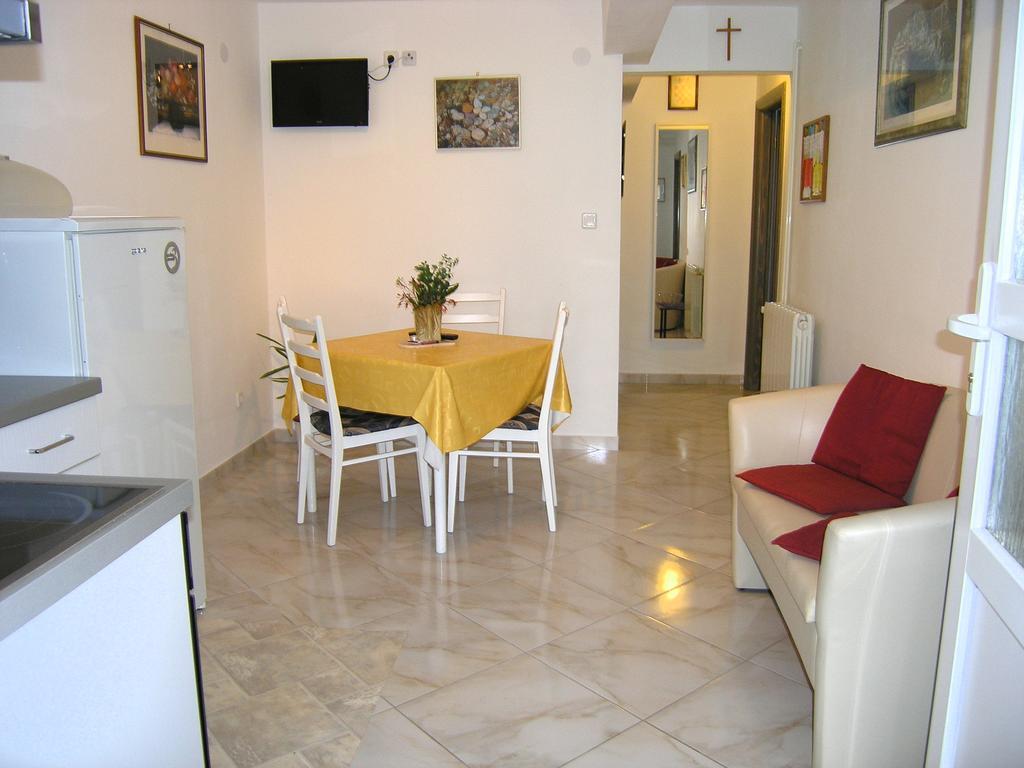 Apartment Martina Кърк Екстериор снимка