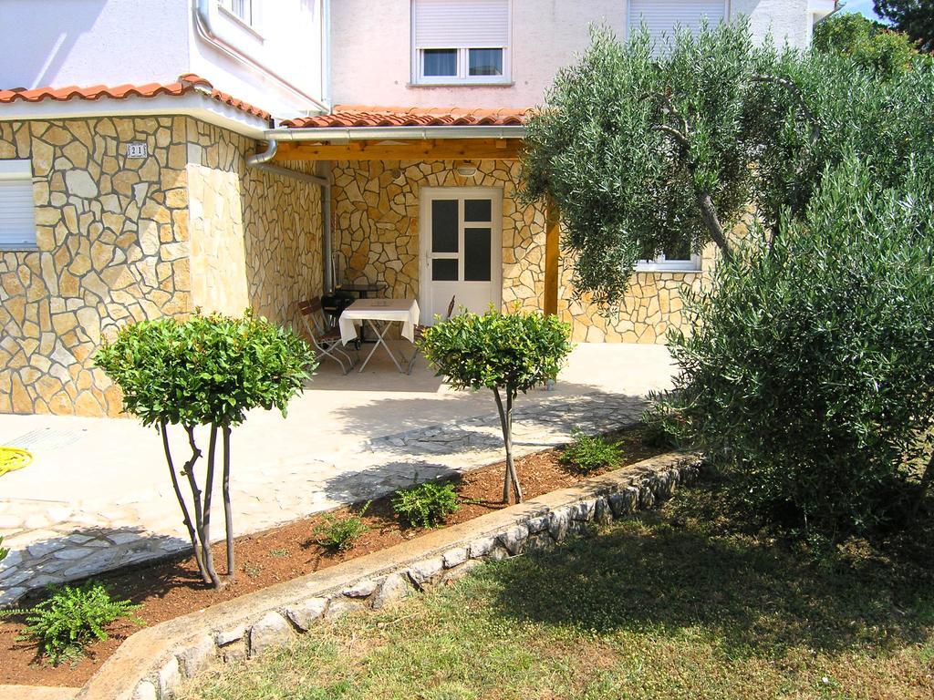 Apartment Martina Кърк Екстериор снимка